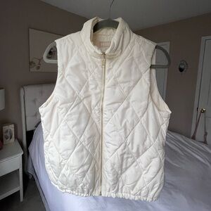 Michael Kors White Quilted Vest — size M!